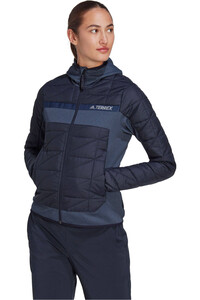adidas chaleco outdoor mujer W MT Hybr Ins J vista frontal