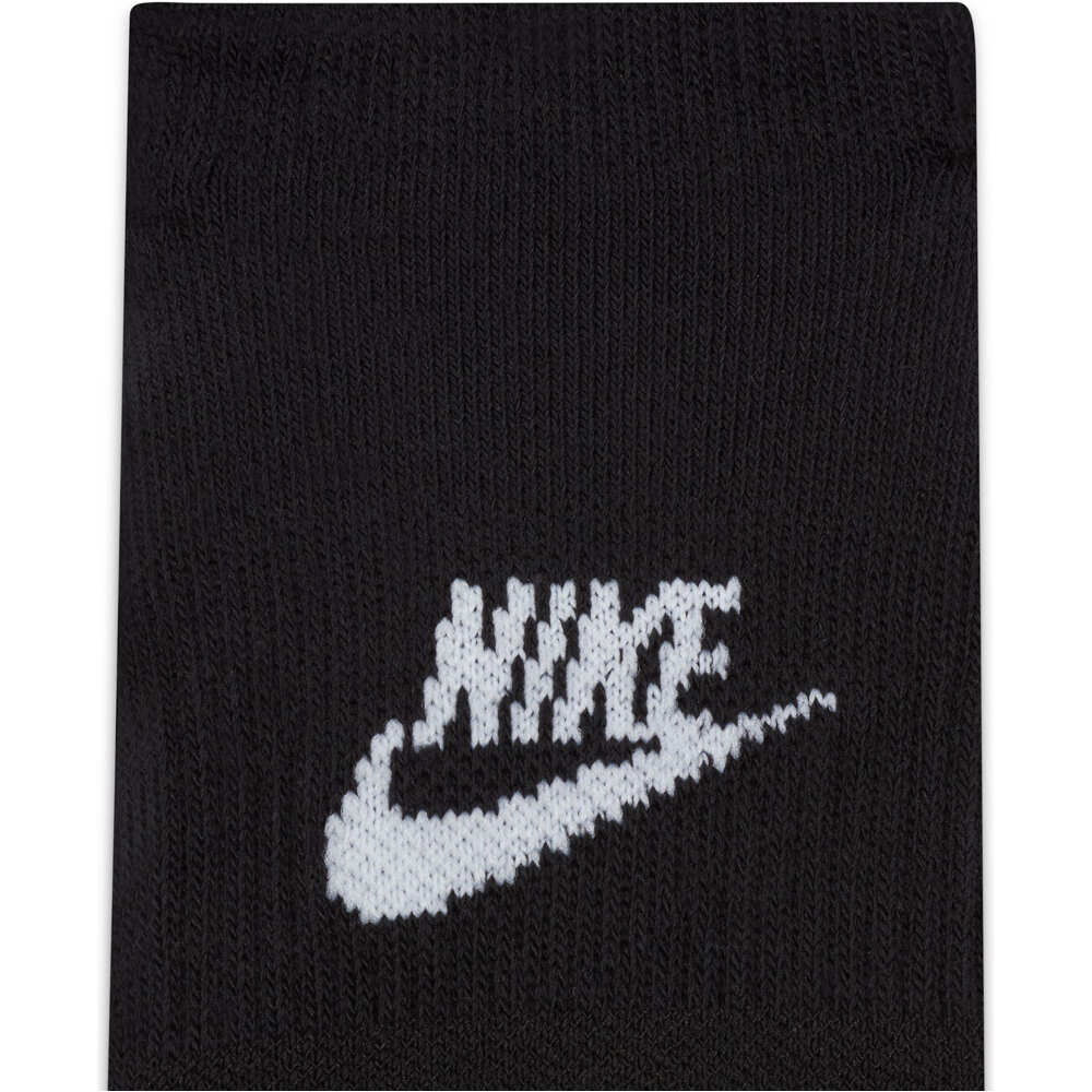 Nike calcetines deportivos EVRYDAY PLUS CUSH FOOTIE 02