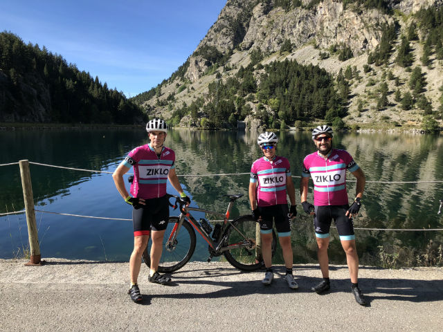 Jaca en bicicleta