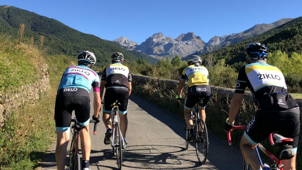 Jaca en bicicleta