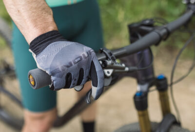 portada guantes