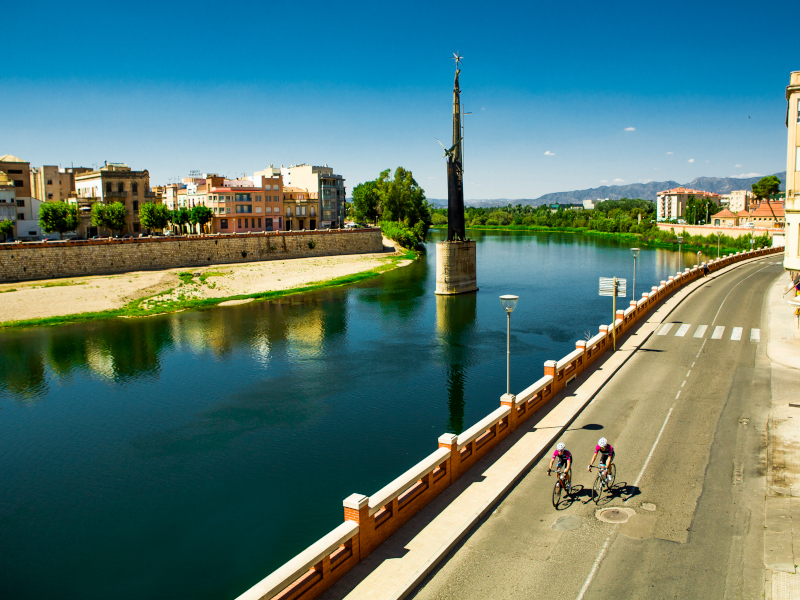 CINCO PARAÍSOS DEL TURISMO CICLOTURISTA