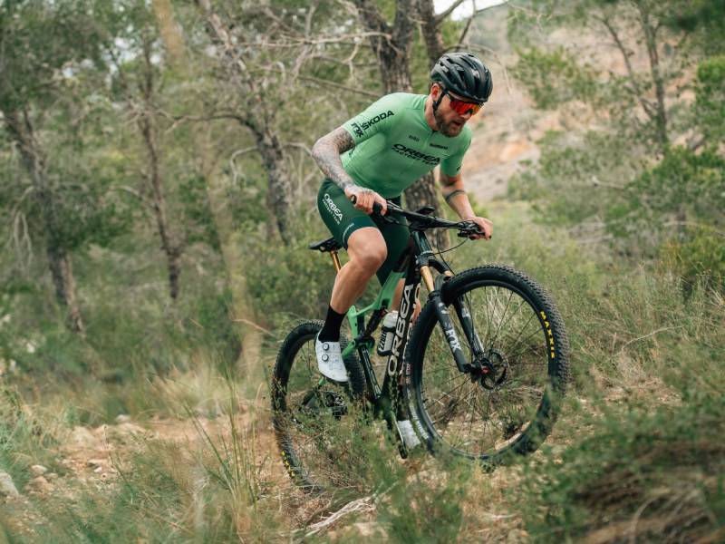 mejorar con la bici en las subidas