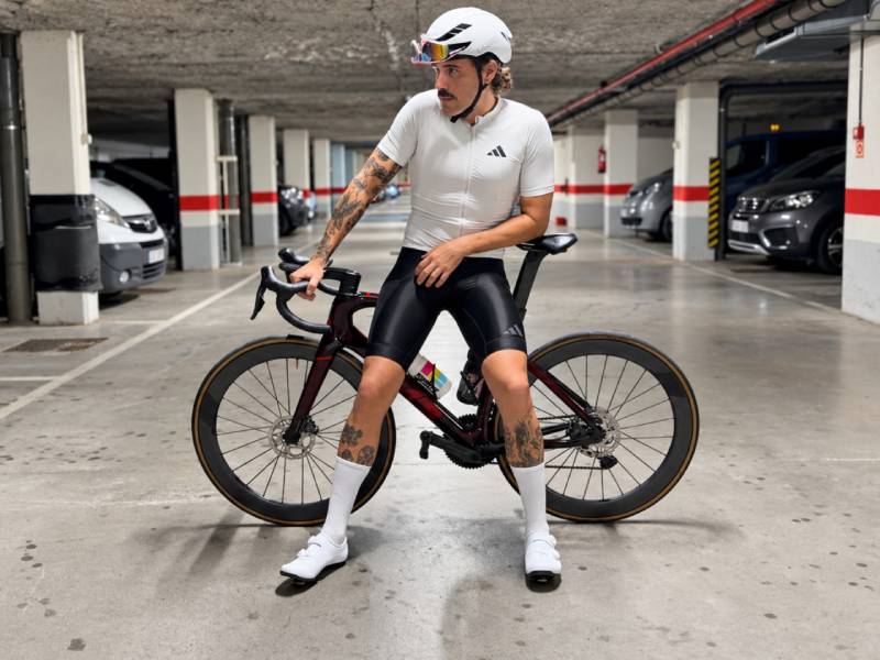 equipación adidas de ciclismo