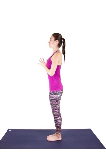 Pranamasana. Saludo al sol en yoga