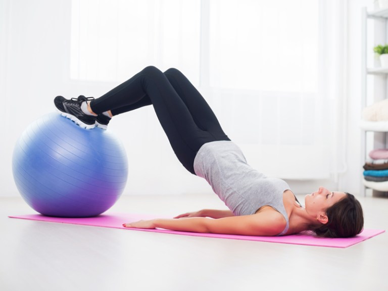 ejercicios con balón grande