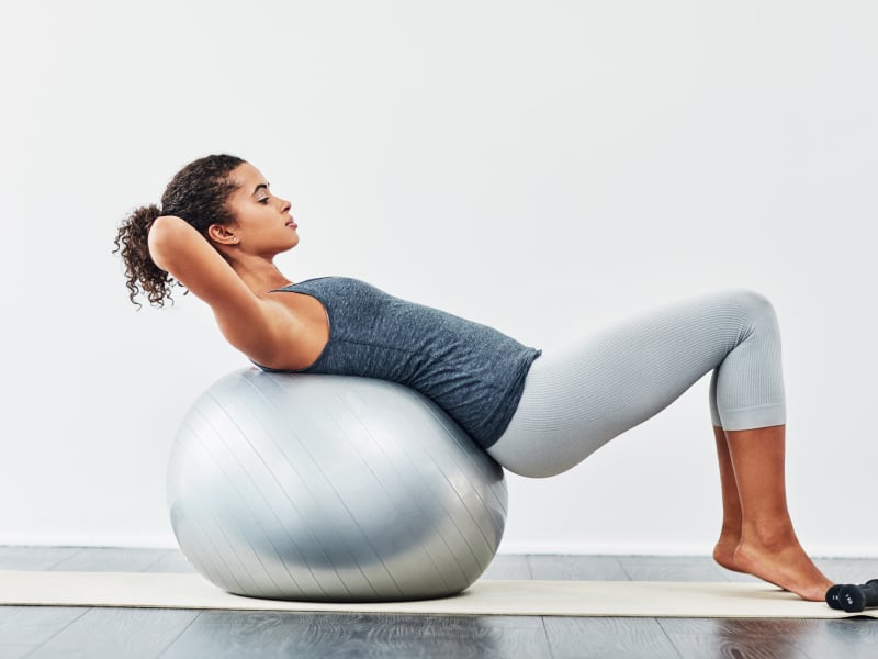 Abdominales sobre fitball