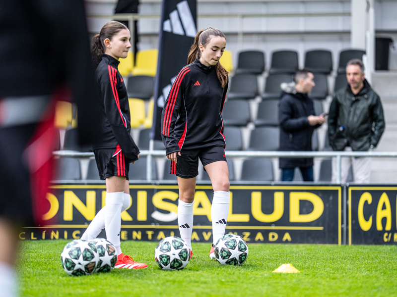 botas de fútbol infantiles