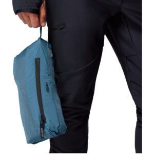 vestirse para la montaña en invierno