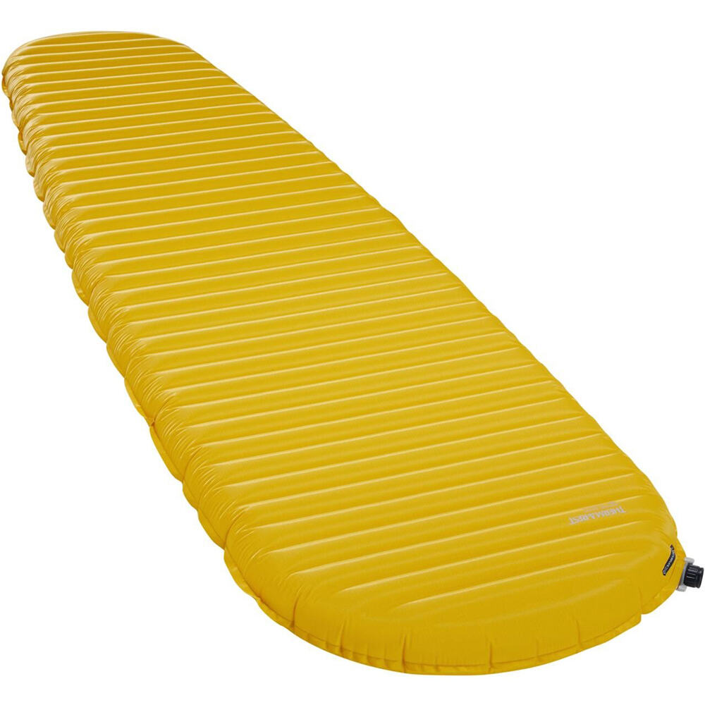 Material para hacer un vivac en otoño