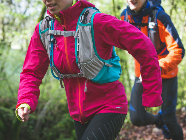 Cómo organizar el peso en la mochila de trail running - CMD Sport