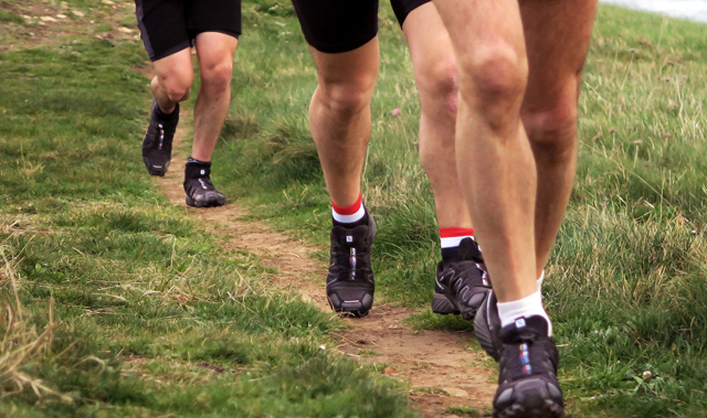 Como atarse con seguridad los cordones de unas zapatillas de trail 