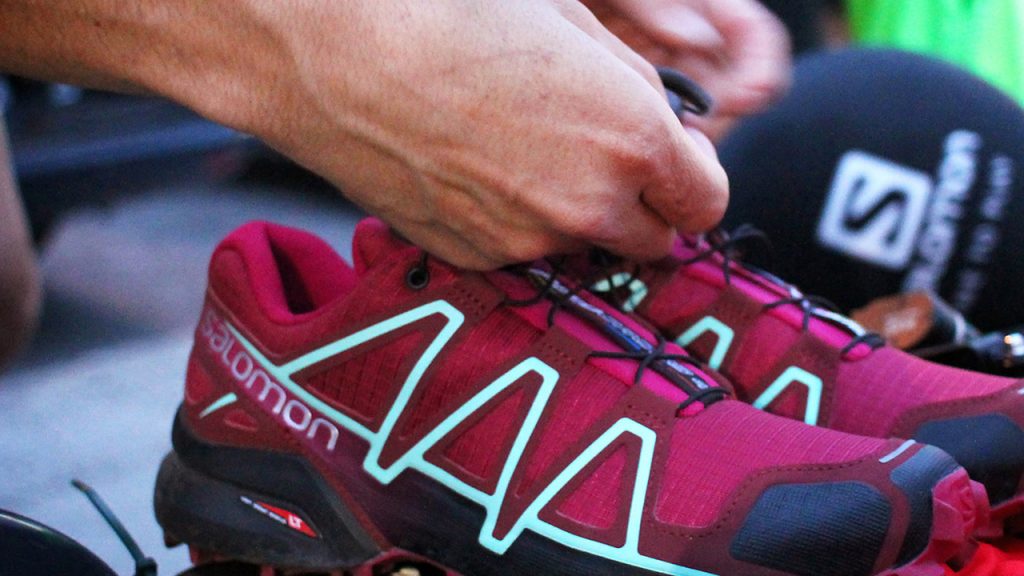 La mejor manera de atarte los cordones en funcion de la forma de tu pie