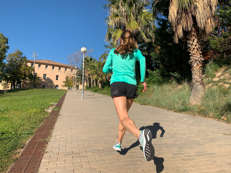 Brooks Levitate 4 modelo mujer: las más reactivas de la marca americana