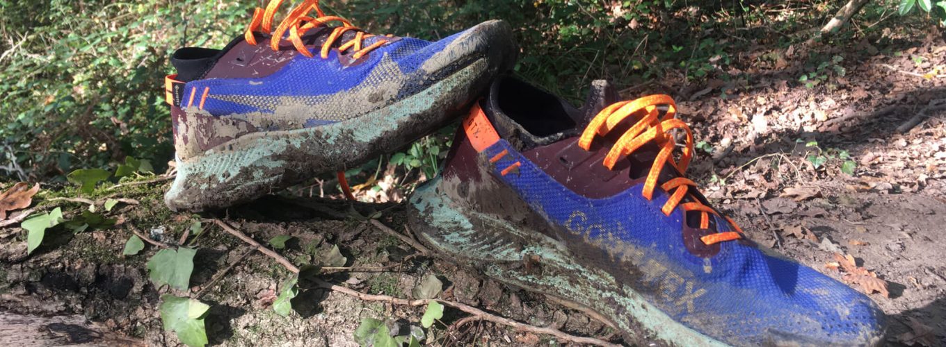 Cómo limpiar tus zapatillas de trail paso a paso