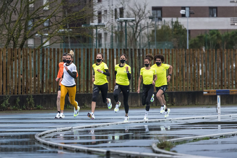 correr con mascarilla