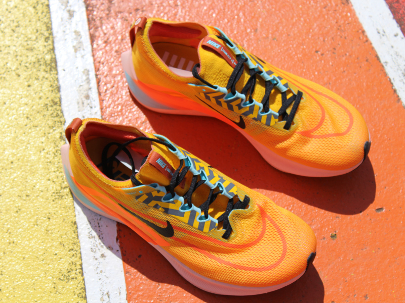 Nike zoom 2025 fly flyknit foroatletismo