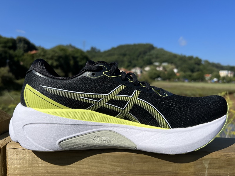 ASICS Gel Kayano 30: cambio total en su aniversario. Sigue la revolución