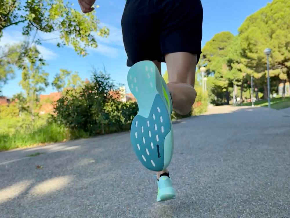 ADIDAS ADIZERO EVO SL