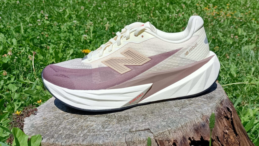 New Balance Rebel v5