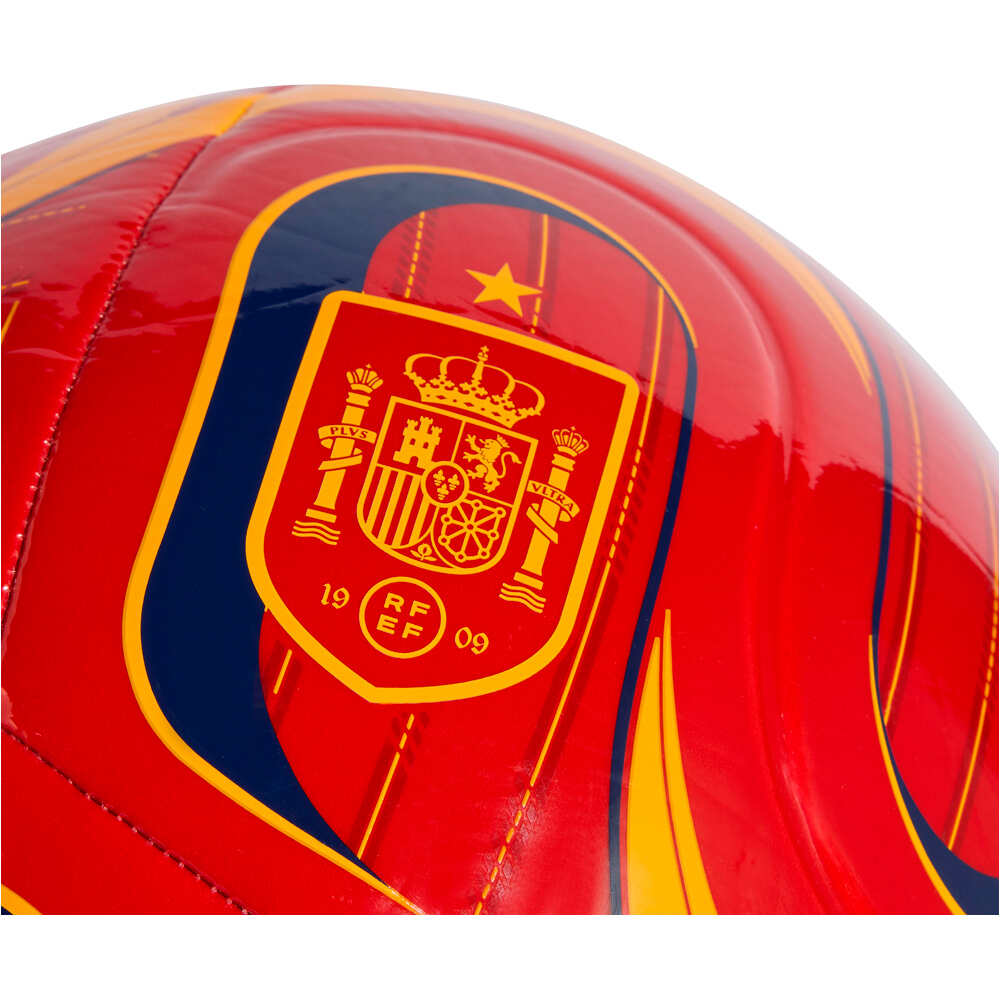 adidas balon fútbol ESPAÑA MUNDIAL 2026 TRIONDA CLUB PRIMERA EQUIPACION  02