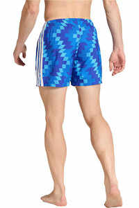 adidas bañador playa hombre INSPIRED GRAPHIC AZUL vista trasera