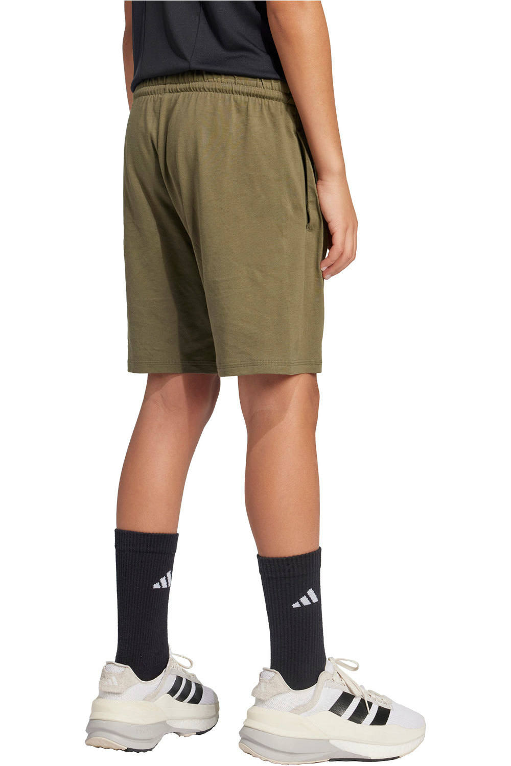 adidas bermuda niña ESSENTIALS VERDE vista trasera