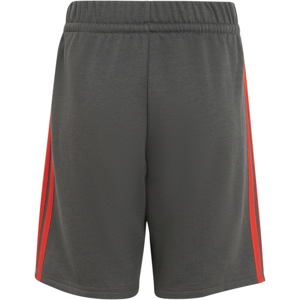 adidas bermuda niño AUDI FORMULA ONE TEAM DNA NARANJA vista trasera