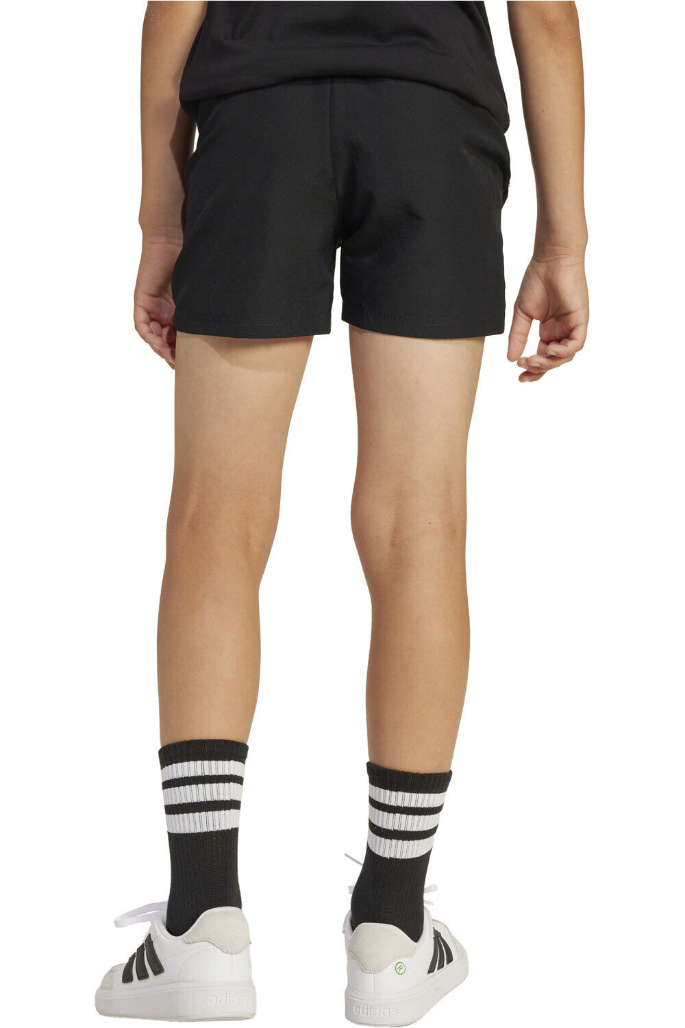 adidas bermuda niño ESSENTIALS CLIMACOOL NEGRO vista trasera
