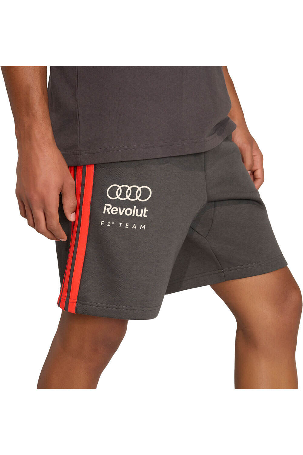 adidas bermudas hombre AUDI FORMULA ONE TEAM DNA NEGRO vista detalle