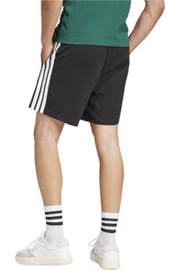 adidas bermudas hombre ESSENTIALS 3 STRIPES NEGRO vista trasera