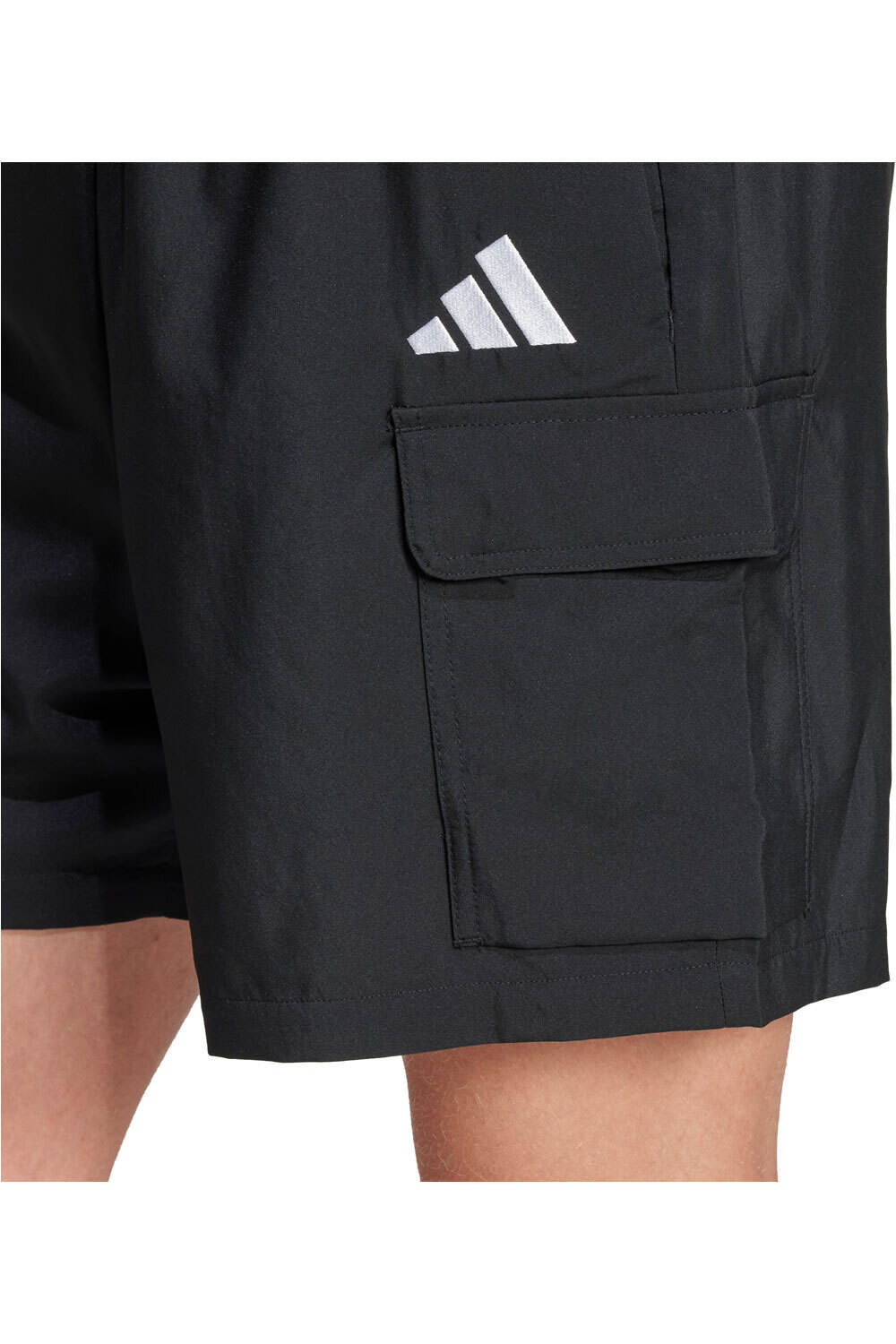 adidas bermudas hombre ESSENTIALS SMALL LOGO NEGRO 04