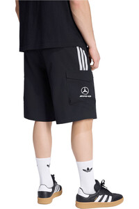adidas bermudas hombre MERCEDES - AMG PETRONAS FORMULA 1 TEAM MECHANICS NEGRO vista trasera