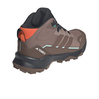 adidas bota trekking mujer TERREX SKYCHASER AX5 MID GORE-TEX MARRON vista trasera