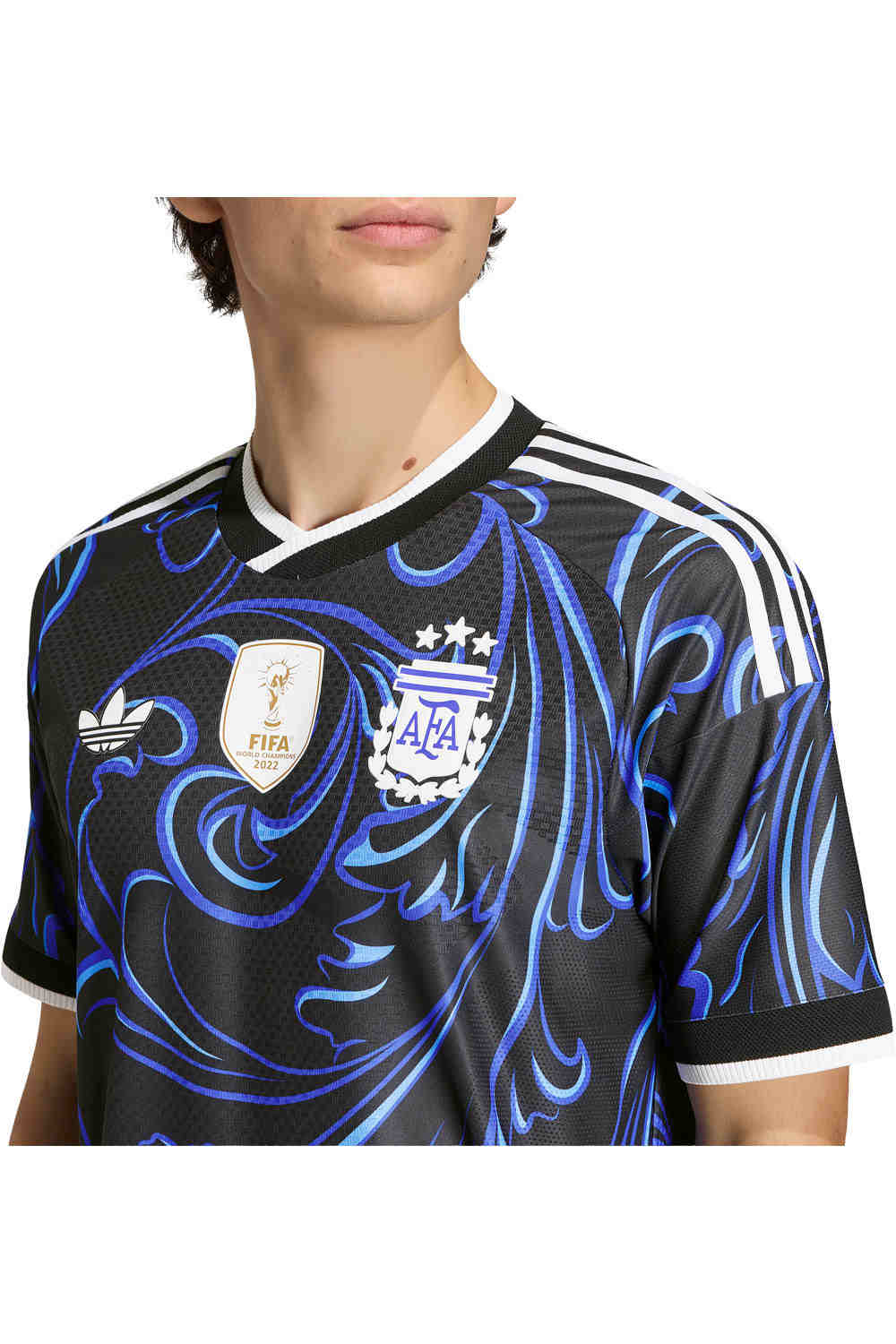 adidas camiseta de fútbol oficiales ARGENTINA MUNDIAL 2026 SEGUNDA EQUIPACION AUTHENTIC NEGRO vista detalle