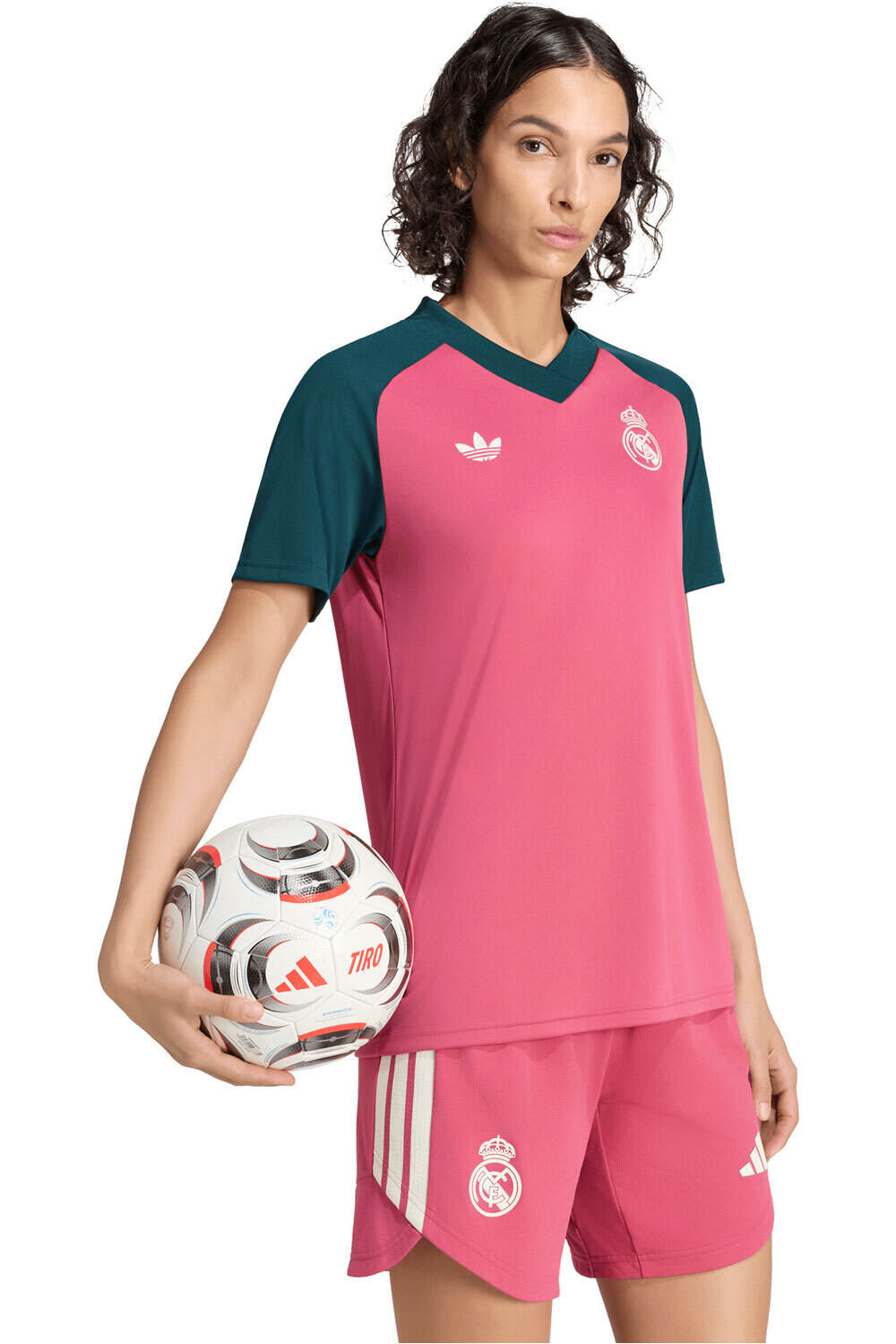 adidas camiseta de fútbol oficiales Camiseta Entreno Real Madrid 26/27 ROSA vista frontal