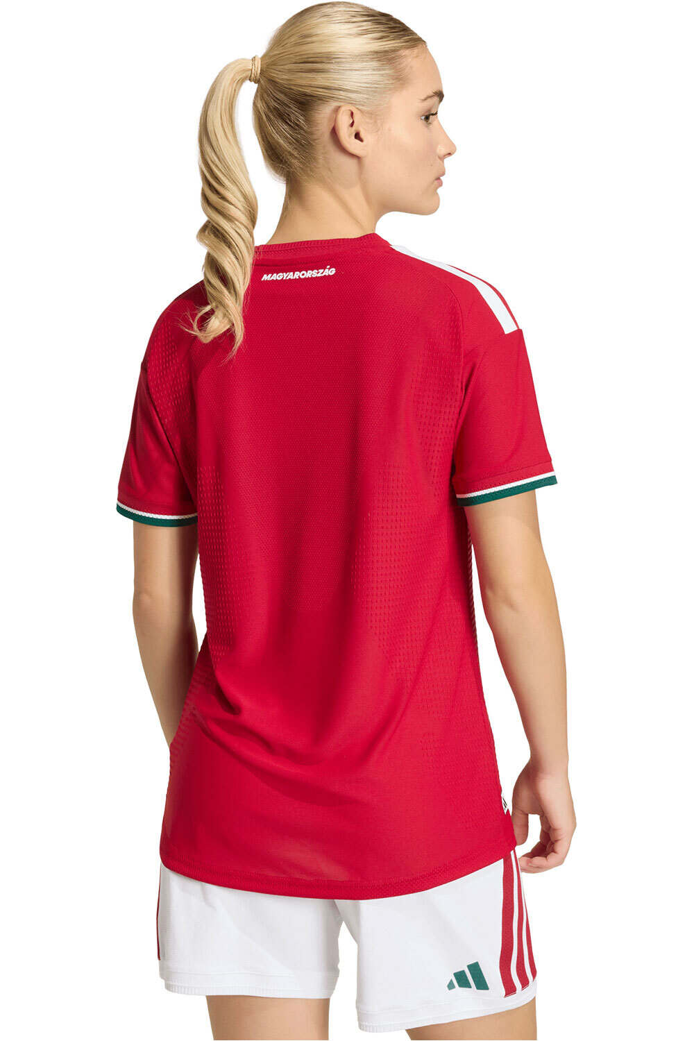 adidas camiseta de fútbol oficiales HUNGRIA MUNDIAL 2026 PRIMERA EQUIPACION MUJER AUTHENTIC ROJO vista trasera