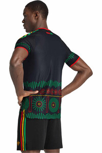 adidas camiseta de fútbol oficiales JAMAICA MUNDIAL 2026 SEGUNDA EQUIPACION AUTHENTIC NEGRO vista trasera