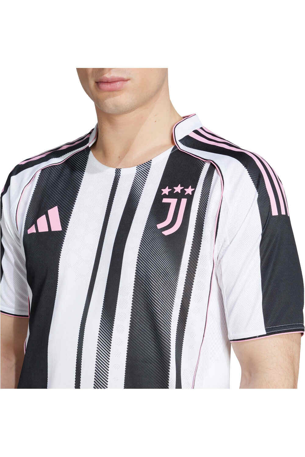 adidas camiseta de fútbol oficiales JUVENTUS 25/26 PRIMERA EQUIPACION AUTHENTIC BLANCO vista detalle