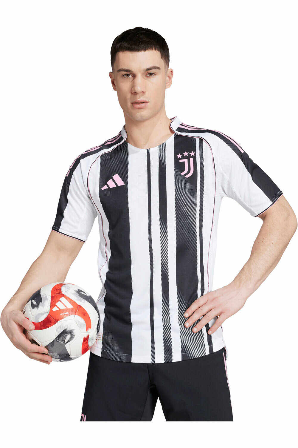 adidas camiseta de fútbol oficiales JUVENTUS 25/26 PRIMERA EQUIPACION AUTHENTIC BLANCO vista frontal