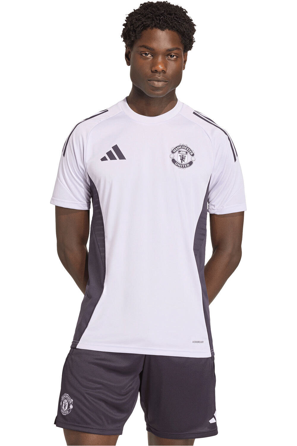 adidas camiseta de fútbol oficiales MANCHESTER UNITED 25/26 ENTRENAMIENTO MORADO vista frontal