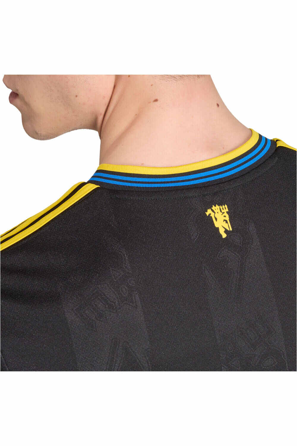 adidas camiseta de fútbol oficiales MANCHESTER UNITED 25/26 TERCERA EQUIPACION  vista detalle