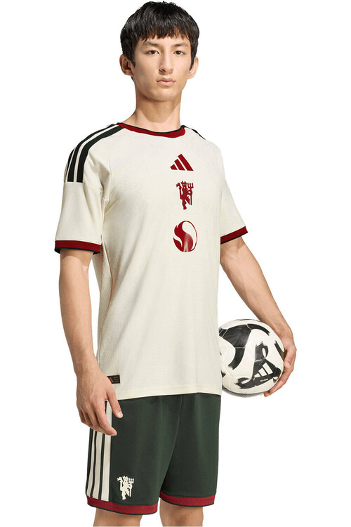 ADIDAS MANCHESTER UNITED 26/27 AUTHENTIC marron