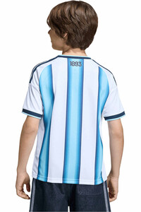 adidas camiseta de fútbol oficiales niño ARGENTINA MUNDIAL 2026 PRIMERA EQUIPACION  vista trasera