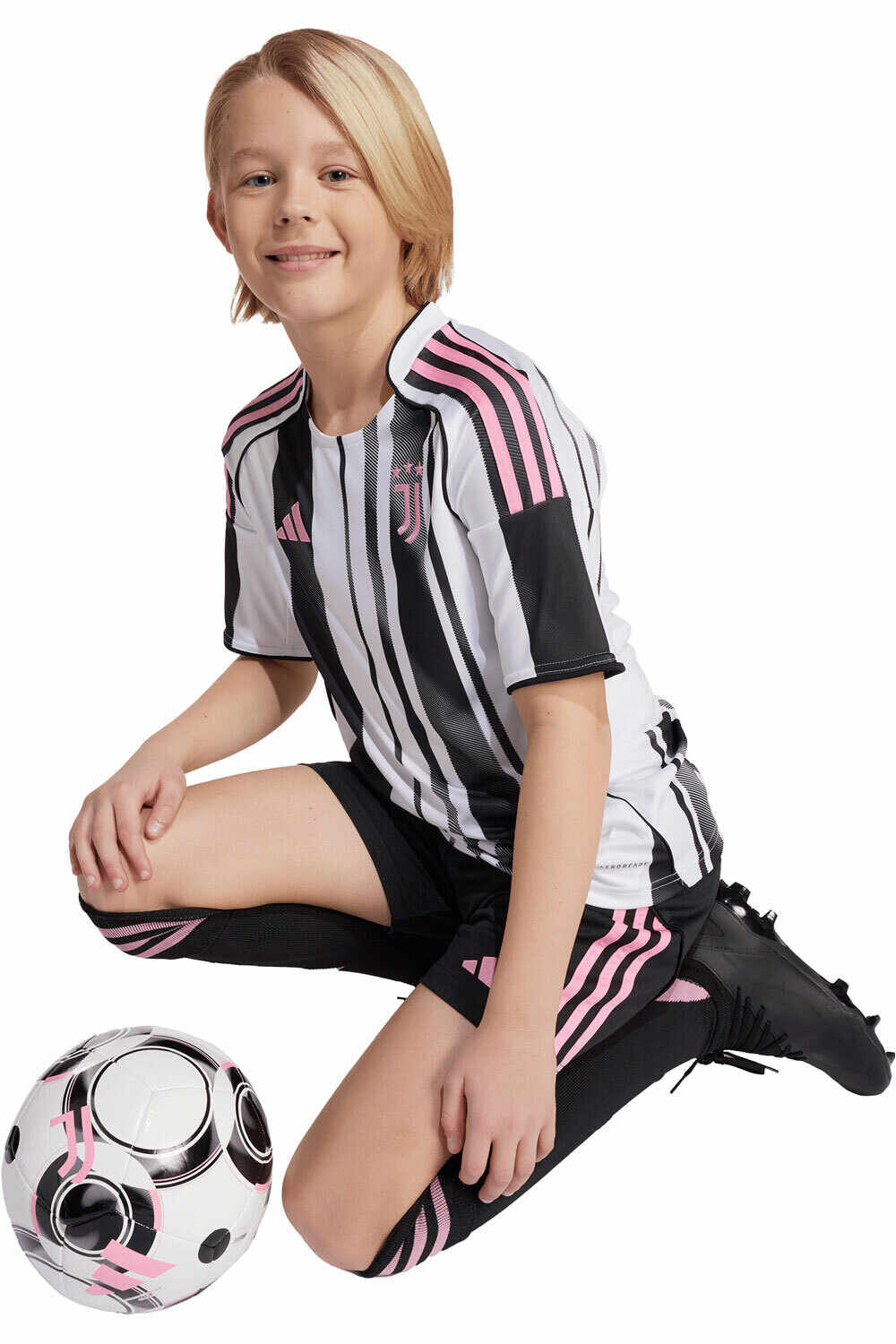 adidas camiseta de fútbol oficiales niño JUVENTUS 25/26 PRIMERA EQUIPACION BLANCO vista detalle