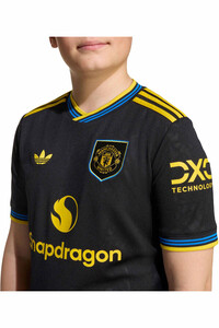 adidas camiseta de fútbol oficiales niño MANCHESTER UNITED 25/26 TERCERA EQUIPACION NEGRO vista detalle