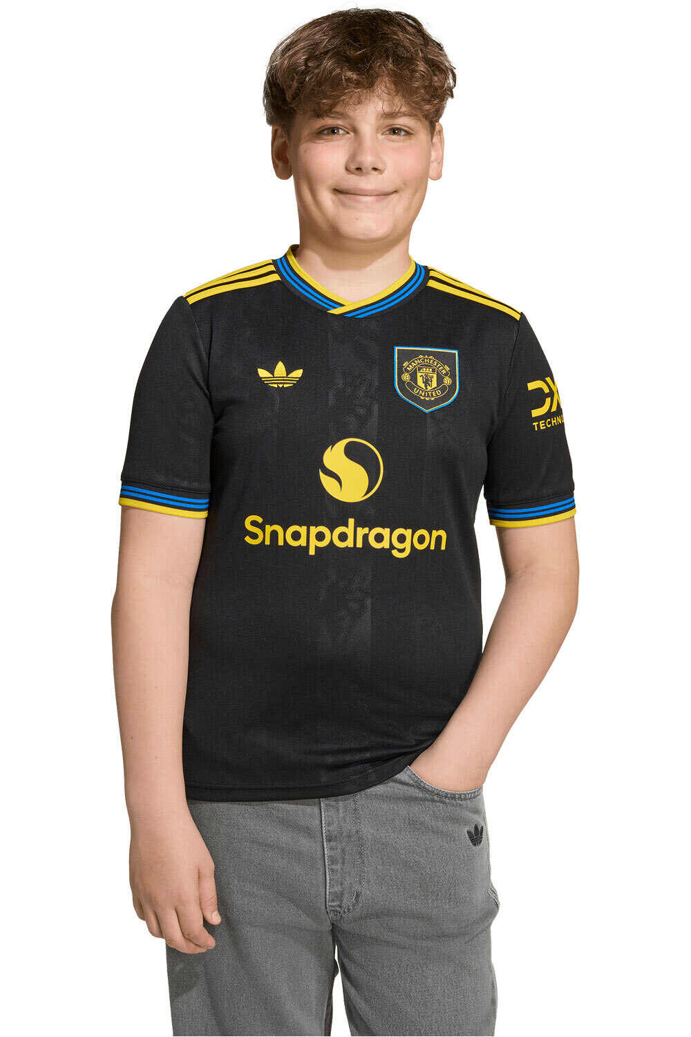 adidas camiseta de fútbol oficiales niño MANCHESTER UNITED 25/26 TERCERA EQUIPACION NEGRO vista frontal
