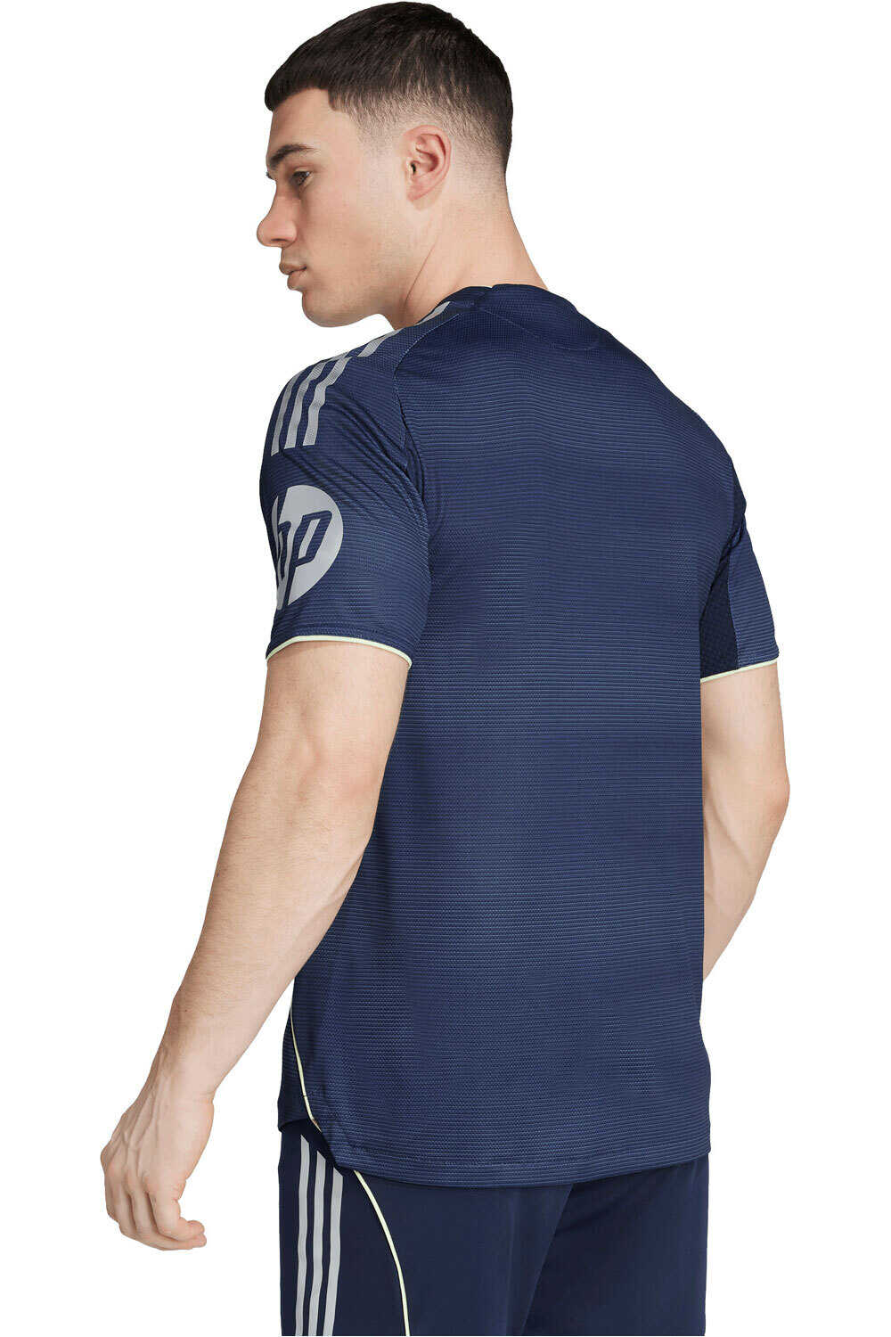 adidas camiseta de fútbol oficiales REAL MADRID 25/26 SEGUNDA EQUIPACION AZUL vista trasera