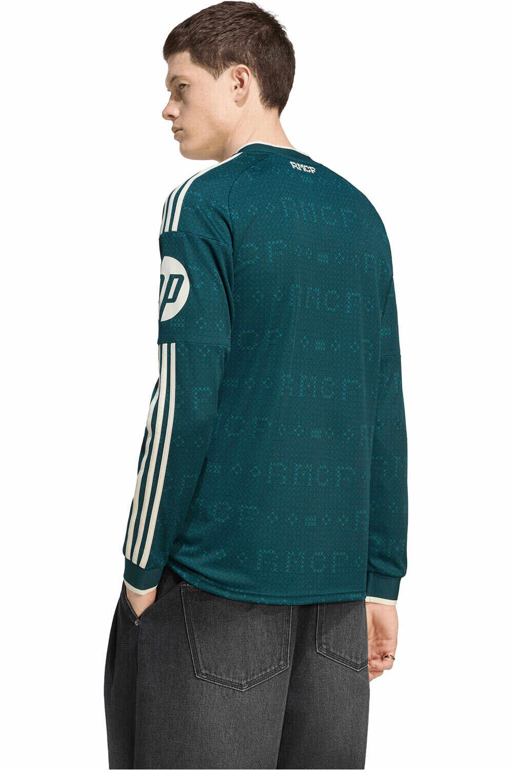 adidas camiseta de fútbol oficiales REAL MADRID 26/27 SEGUNDA EQUIPACIN NEGRO vista trasera