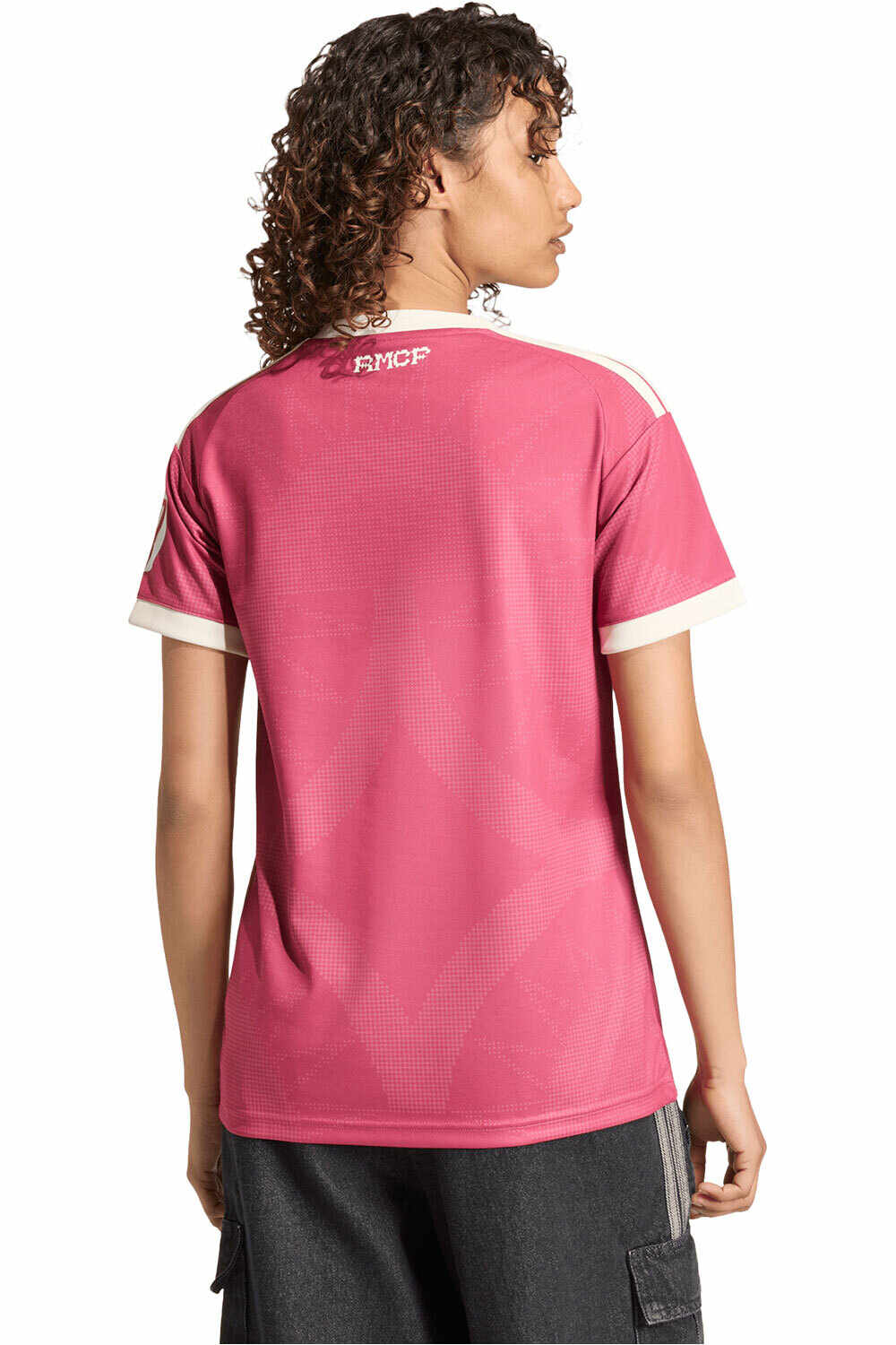 adidas camiseta de fútbol oficiales REAL MADRID 26/27 TERCERA EQUIPACIN ROSA vista trasera